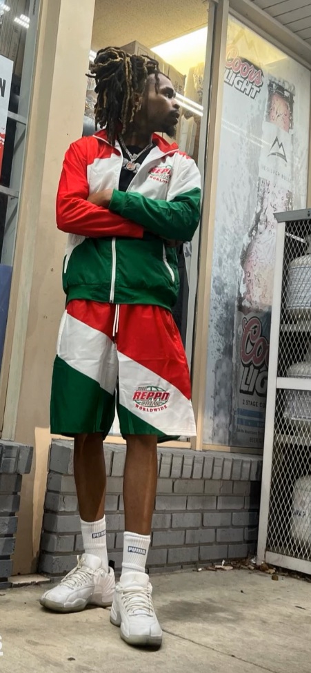 REPPN CREW - Windbreaker Jacket & Shorts Set - Red/Green